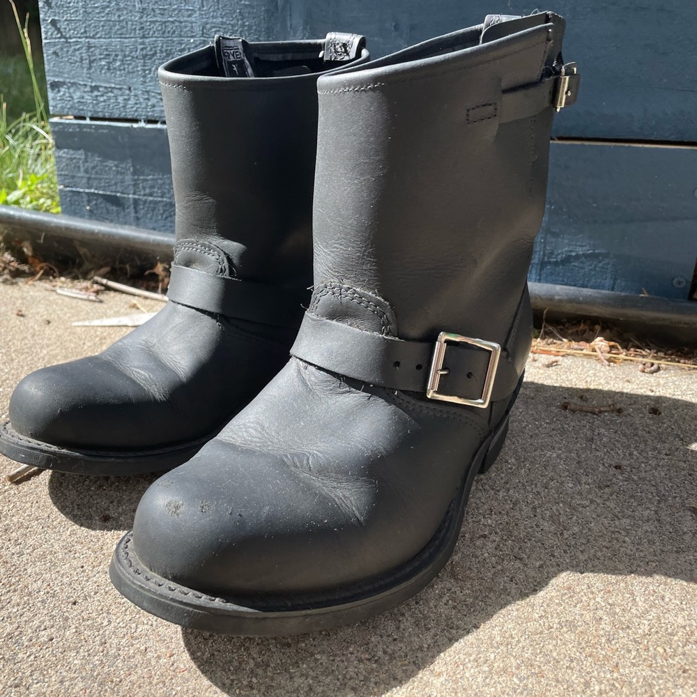 Frye Engineer Boots 8.5